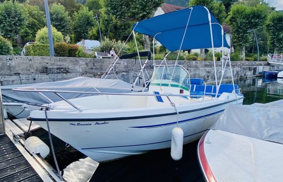 B2 Marine Cap Ferret 500