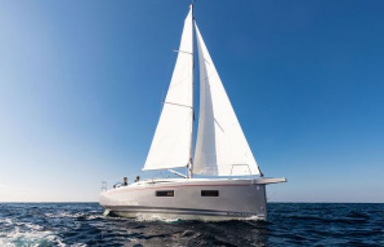 OCEANIS 34.1 PTE