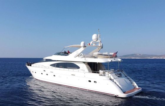Azimut Titan