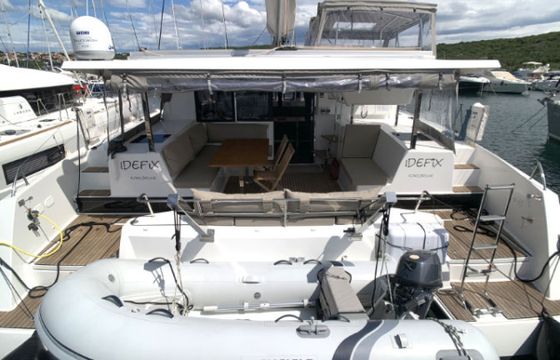 Fountaine Pajot Lucia 40