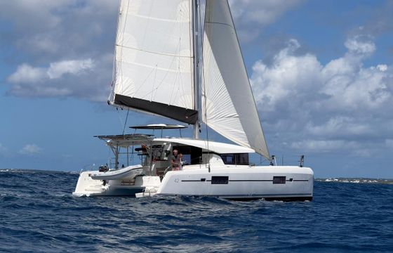 Lagoon 42