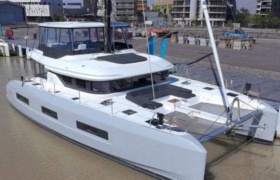 Lagoon 55