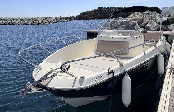 Quicksilver Activ 675 Open