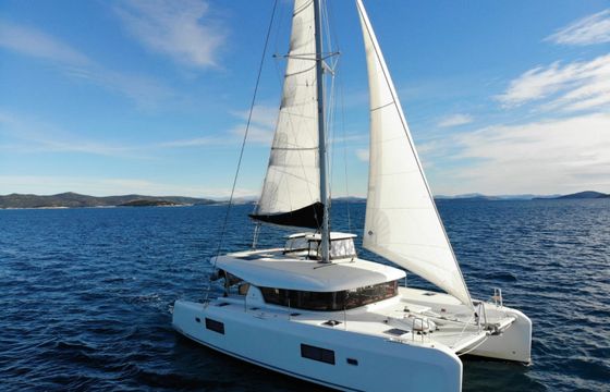 Lagoon 42