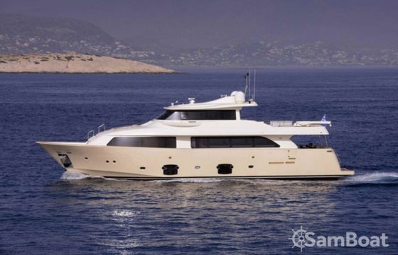 Ferretti Yacht