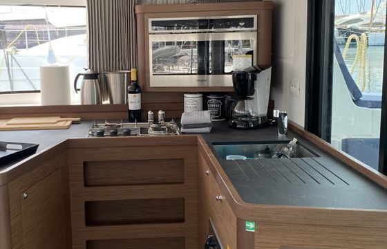 Lagoon 42