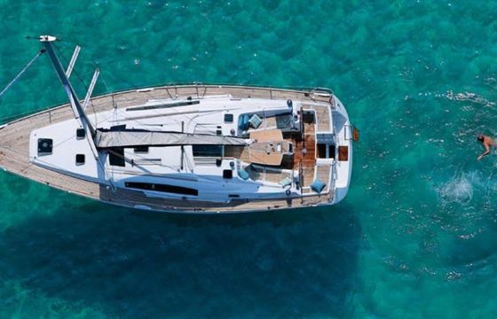 Bénéteau Oceanis 43