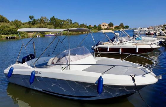 Bénéteau Flyer 650 Sun Deck