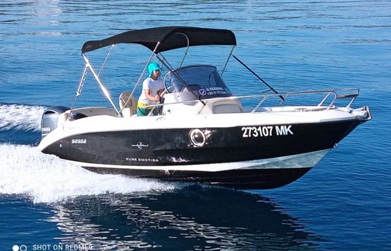 Sessa Marine Key Largo 20 Deck