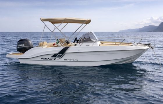 Bénéteau Flyer 5 SUNdeck