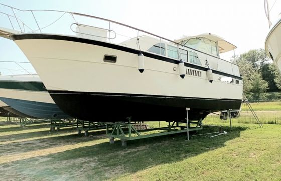 Hatteras 43