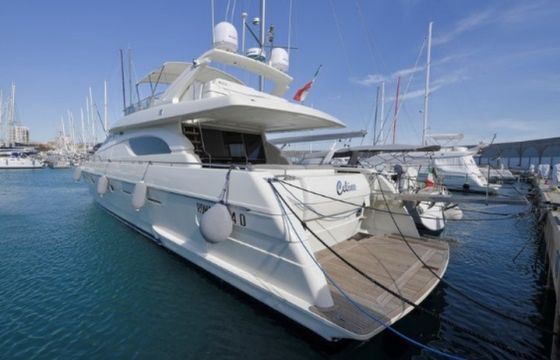 Ferretti 70