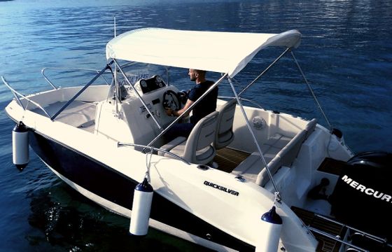 Quicksilver Activ 555 Open