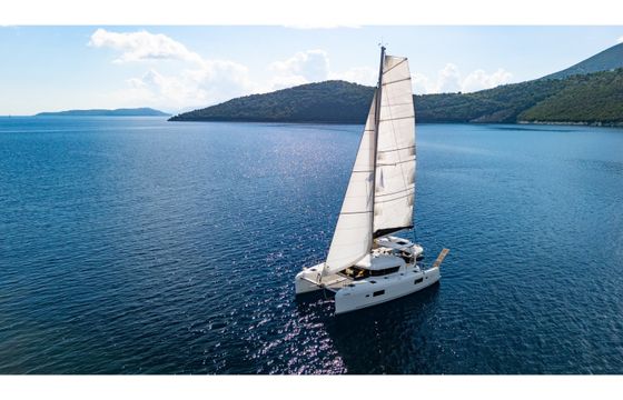 Lagoon 42
