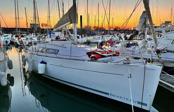 Bénéteau Oceanis 34
