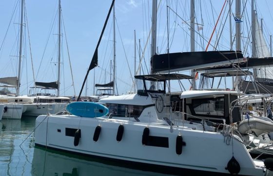 Lagoon 42