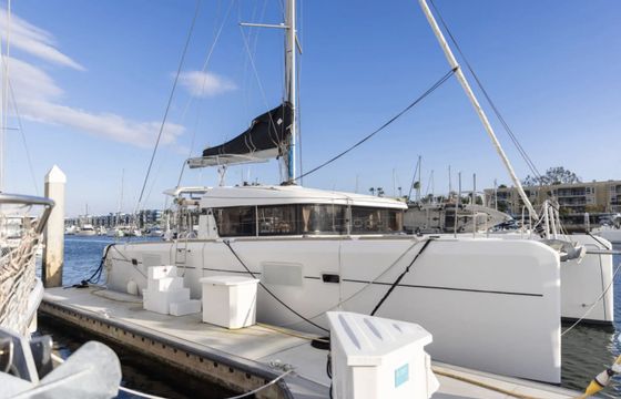 Lagoon 39