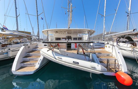 Lagoon 450 F