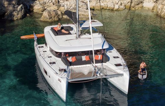 Lagoon 42