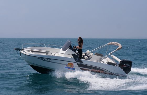 Bénéteau Flyer 6.6 SPACEdeck
