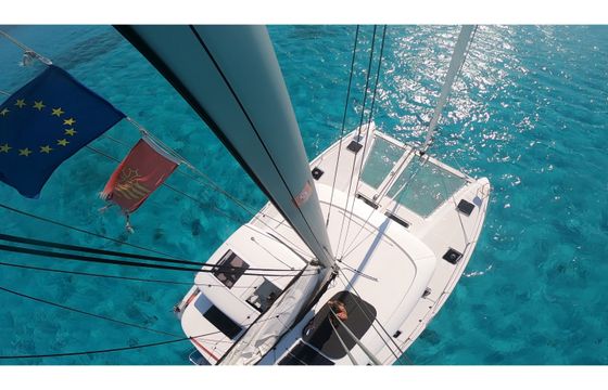 Lagoon 42