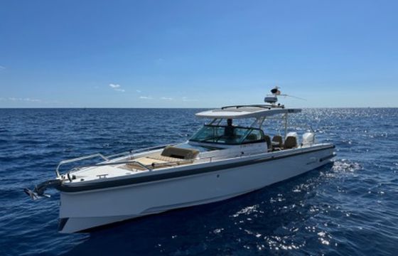 Axopar 37 Sun-Top