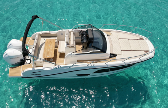 Quicksilver Activ 875 Sundeck