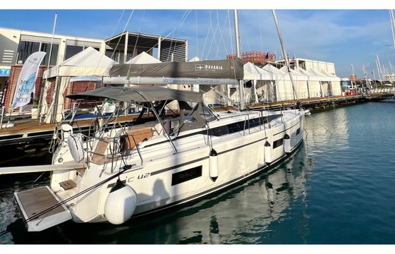 Bavaria C42