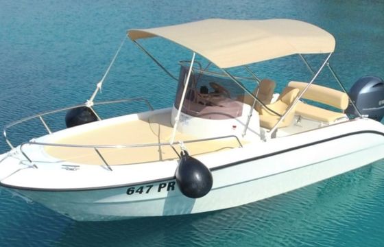 Sessa Marine Key Largo 20 Deck
