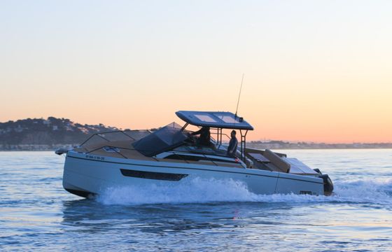 Nuva M11 Cabin