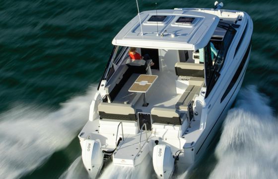 Aquila 32 Sport