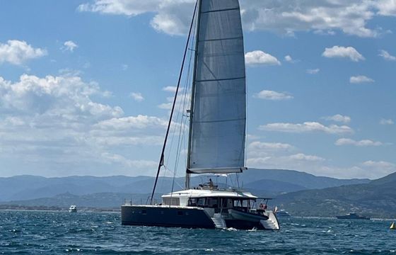 Lagoon 560