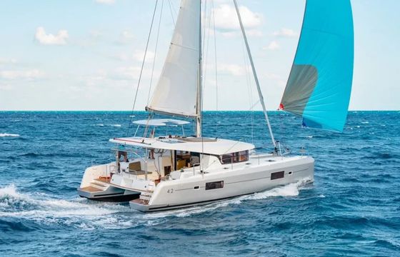 Lagoon 42