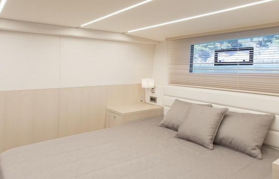 Med Yacht 52