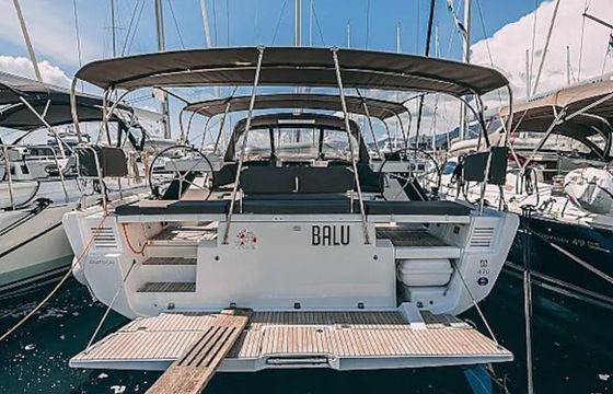 Dufour 470