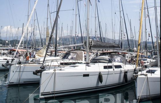 Hanse 415