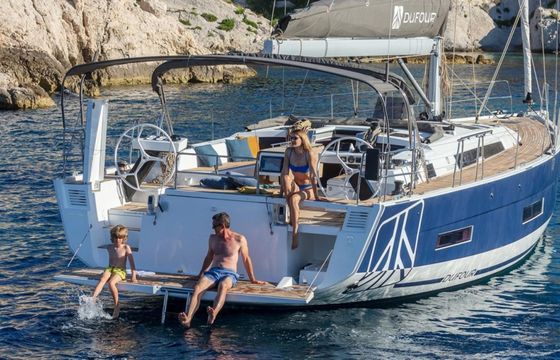 Dufour 530