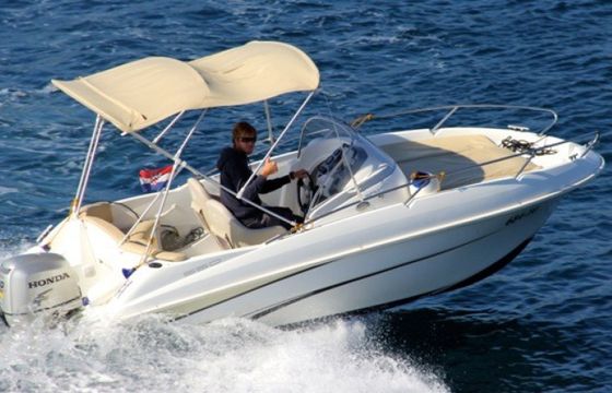 Bénéteau Beneteau 550 Flyer