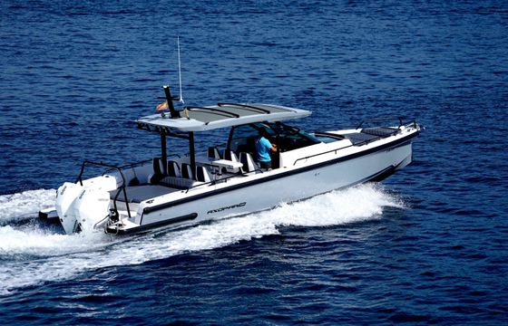 Axopar 37 Sun Top Brabus line