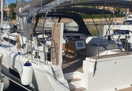 Dufour 470