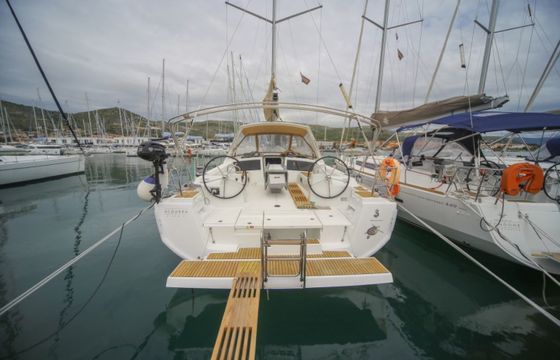 Bénéteau Oceanis 48