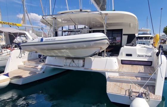 Lagoon 42
