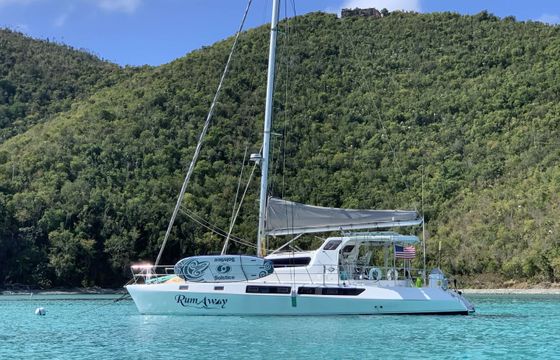 Royal Cape RUMAWAY