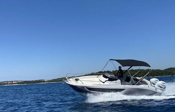 Sessa Marine Key Largo 27