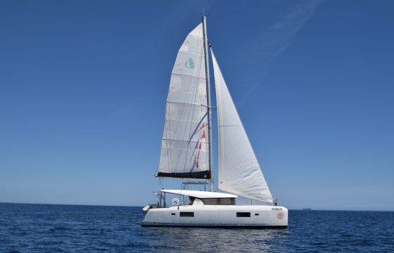 Lagoon 42