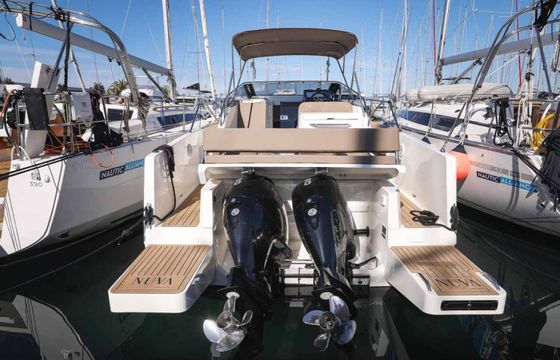 Nuva yachts Nuva M9 Cabin