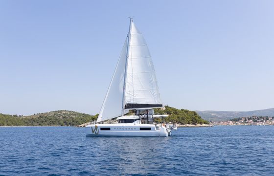 Lagoon 43