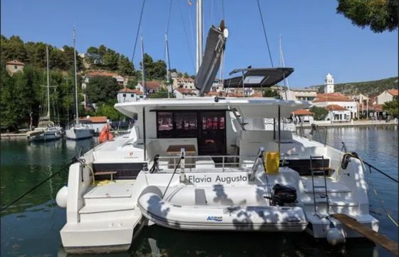 Fountaine Pajot Astrea 42