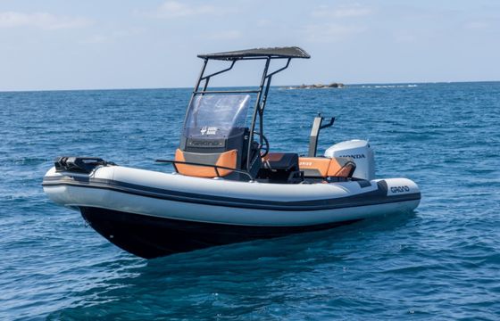 Grand Boats D600