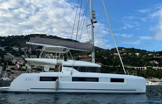 Lagoon 51
